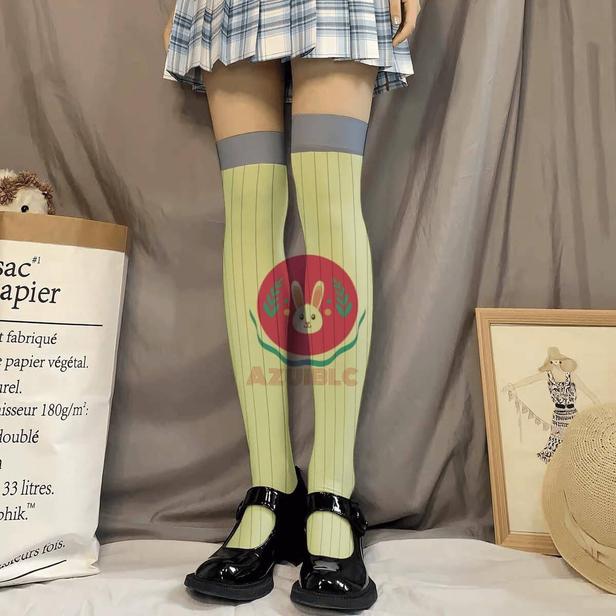 [azuiblc] 原神 スカーク オーバーニーソックス 鬼滅の刃　60cm ニーハイ ストライプ柄 コーヒー色 コスプレ小物 コスプレ 道具 小物 薄手 渋谷 原宿系 JK ロリータ 夏 アニメ 女の子 - Azuiblc